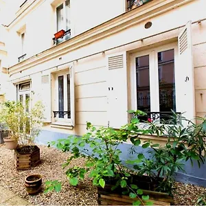 I Love Montmartre Eugene Suee - 2 ! Appartement Paris